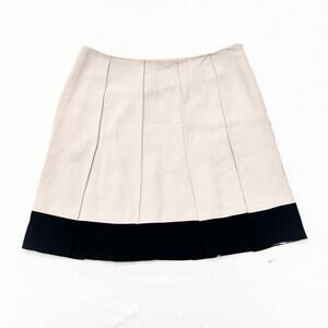 DVF Emme Soft Canvas Cream Black Pleated Silk Mini Skirt Size 4 MINT